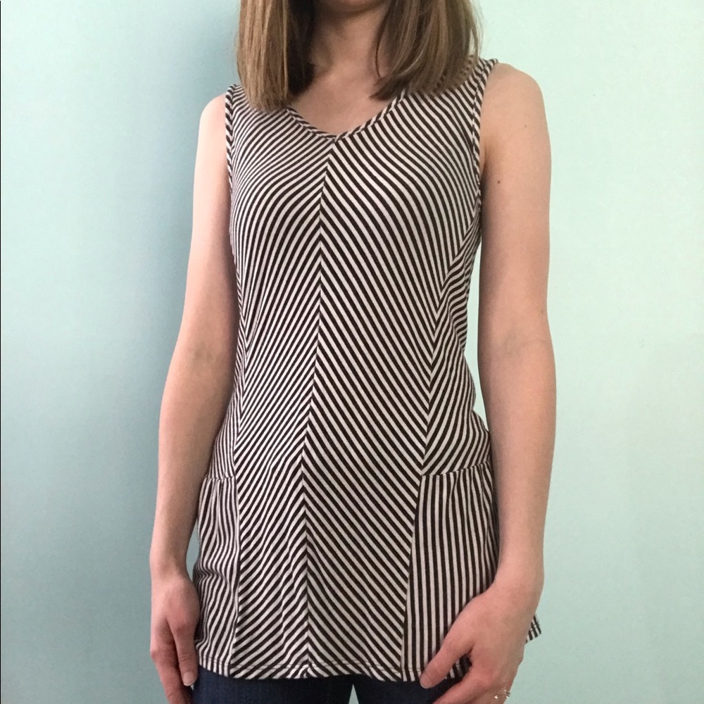 Half Moon Black & White Striped Sleeveless Knit Blouse